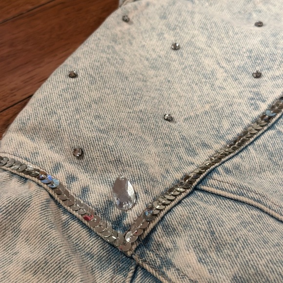 Vintage 1980s Hand Beaded and Embellished Extra Blues Jean Jacket Size M - Picture 16 of 16